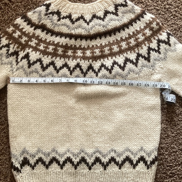 Handmade wool fair aisle sweater - Picture 2 of 7